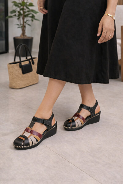 Lothbrook Leather Sandals