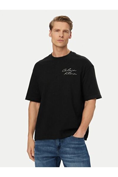 Calvin Klein T-shirt