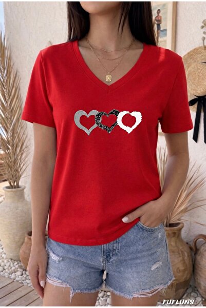 FUFLUNS Γυναικείο μπλουζάκι με στάμπα  "ΚΑΡΔΙΕΣ ΜΑΖΙ " και λαιμόκοψη V, σε με...