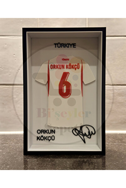 Bi'şeyler Sepeti Orkun Kökçü - Türkiye - Forma İmzalı Çerçeve Hediyelik 14x22 cm