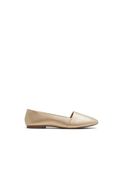 Call it Spring Samantha Womens Gold Loafer Shoes