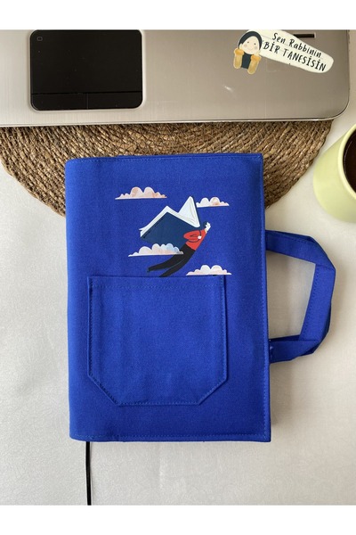 DUTTDİKİM SAKS MAVİSİ Ön cepli, leke tutmaz dak kumaş. 17x24 cm kitap koruyuc...