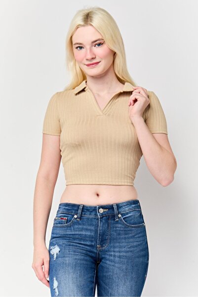 Don't Call Me Jennyfer Women Spread Neck Short Sleeve Ribbed Top, Beige