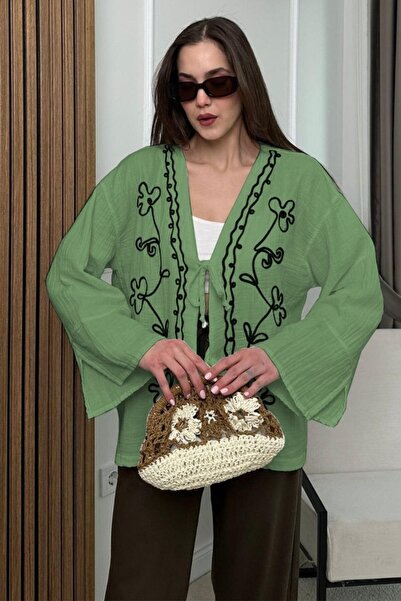 Noi Belis Υφαντό κιμονό με κεντητό σχέδιο και λεπτομέρεια δεσίματος SS26BZ0145