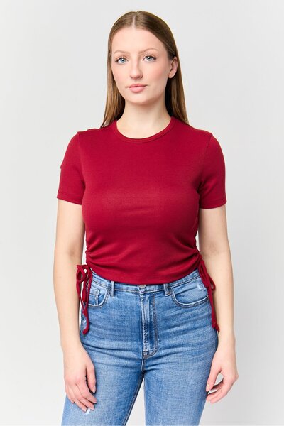 Don't Call Me Jennyfer Women Crew Neck Short Sleeve Ribbed Crop Top, Red