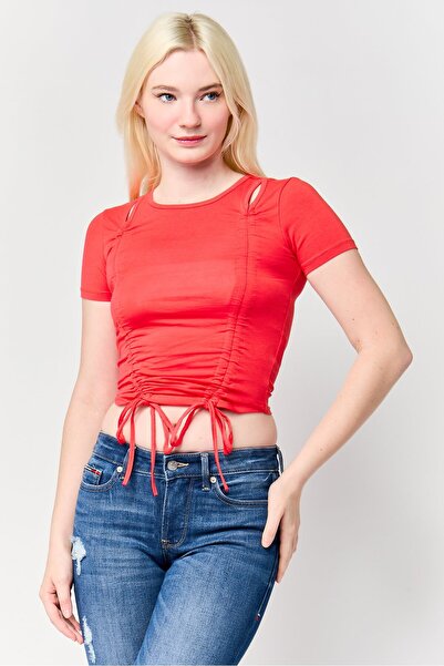 Don't Call Me Jennyfer Women Crew Neck Short Sleeve Plain Top, Red
