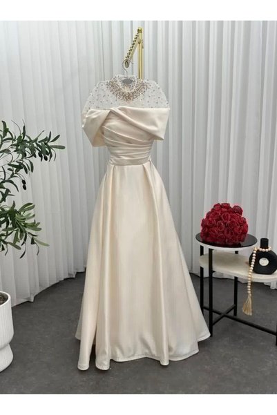 Mira Soft Raw Material Taffeta Stretch Evening Dress with Lulu Pears Embroidery