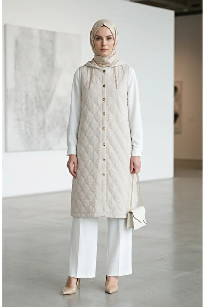 sefamerve Καπιτονέ γιλέκο με κουκούλα και λεπτομέρεια αλυσίδας 71306-01 Μπεζ