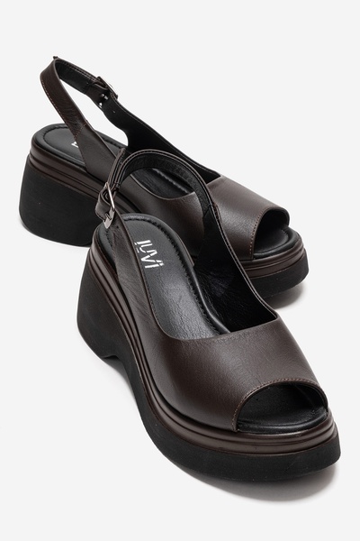 LuviShoes Γυναικεία πέδιλα με σφήνα σόλα από γνήσιο δέρμα LAURE καφέ χρώματος