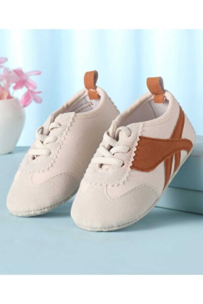 Cute Walk by Babyhug حذاء بوت برباط مع خطوط مخططة - بني/بيج
