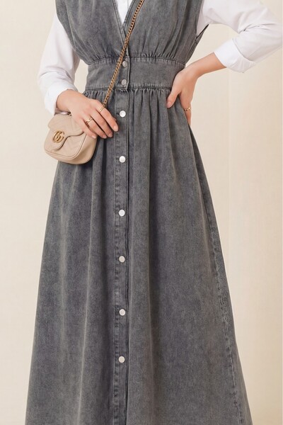 HİJABAYA Τζιν με κουμπιά στο μέσο και λαιμόκοψη σε σχήμα V, με μηδενικό μήκος...