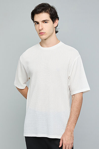R&B Textured T-Shirt with Crew Neck and Short Sleeves