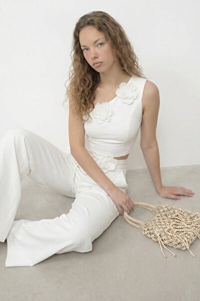 VAGGON Σετ παντελονιού Atlas Double Fabric με μονό ώμο και αξεσουάρ λουλουδιών