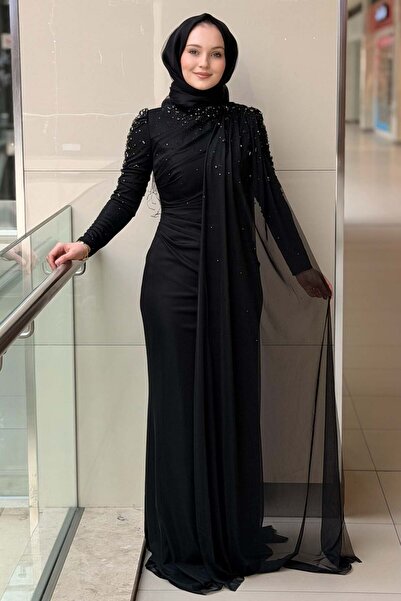 Mahal فستان سهرة من الشيفون والتول بأكمام مرصعة بالأحجار من فاشون نايت