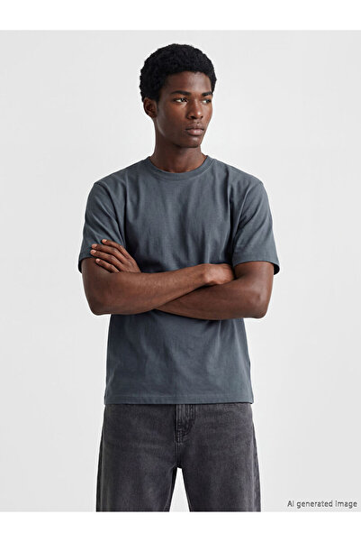 LC Waikiki Λαμπερές επιλογές από το Shining Store Άνετο T-shirt Basic Thick Cut