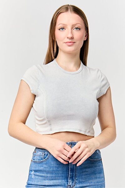 Don't Call Me Jennyfer Women Crew Neck Short Sleeve Washed Top, Light Grey