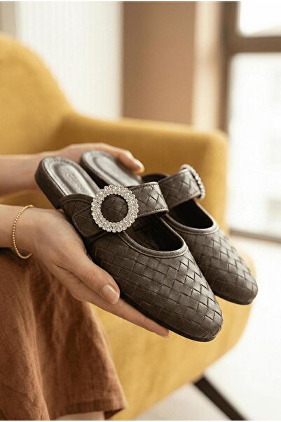 Oksit Γυναικείες παντόφλες με υφή Ceys, άνετη σόλα και λεπτομέρεια με πέτρινη...