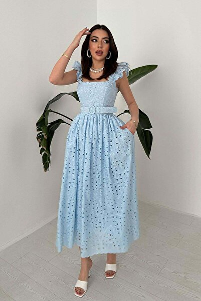 Julidress Φόρεμα Premium Brode Fisto με τετράγωνο γιακά, ΖΩΝΗ και δαντέλα