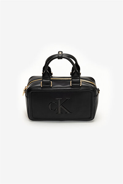 Calvin Klein Dámská kožená taška přes rameno se zapínáním na zip, vzor CK, vn...