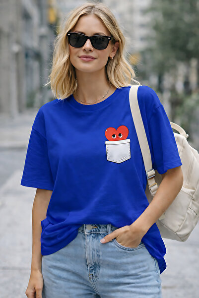 ArtYus Μπλουζάκι Unisex Oversize με λεπτομέρεια τσέπης και στάμπα καρδιάς – Β...