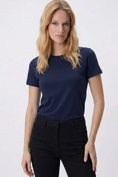 MATERIAL Tricou de damă, cu decolteu rotund, de vară, larg, bleumarin