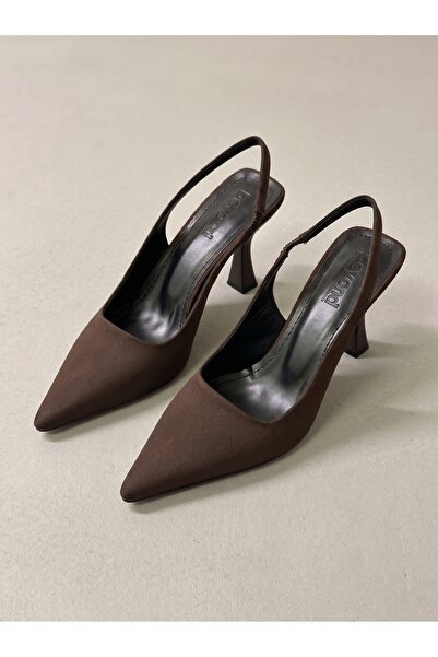 Beyond Γυναικεία Καφέ Z.Satin Παπούτσια Βραδινού Φόρεμα με Ανοιχτή Πλάτη, Λεπ...