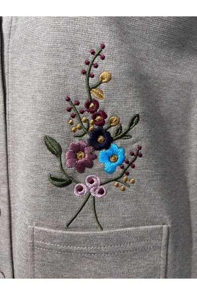 Özenli Triko Steel Mesh 5-Button Pocket Top with Colorful Floral Embroidery Mother's Vest Beige