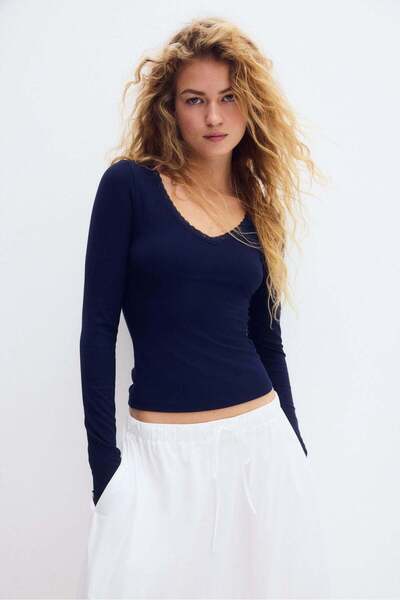 H&M Lace-trimmed jersey top