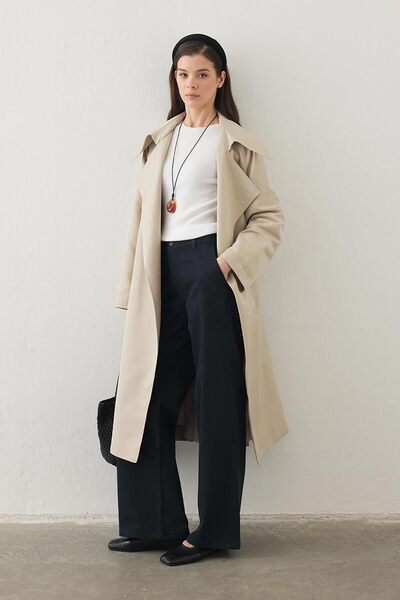 Hooopstore Καμπαρντίνα με φαρδύ γιακά και πέτρινη διακόσμηση