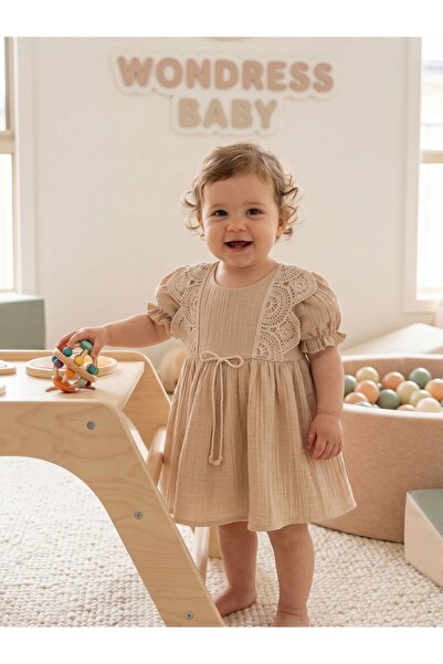 Cherrys Bebek Pamuklu Dantel Detaylı Müslin Kız Bebek Elbise