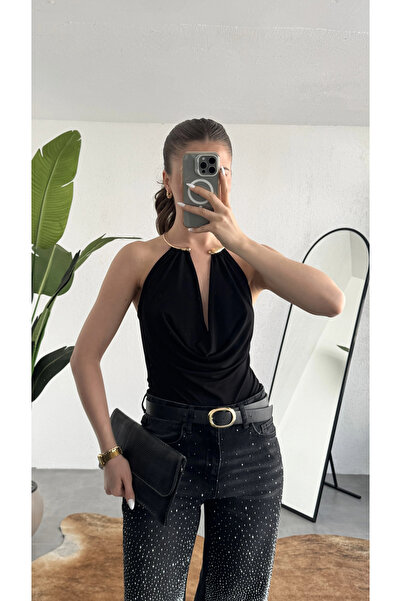 asfamoda Γυναικεία μπλούζα σε μαύρο χρυσό χρώμα με χρυσά αξεσουάρ και ντραπέ ...