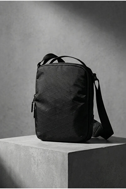 NOXE 724 Noxe Vault Crossbody Bag