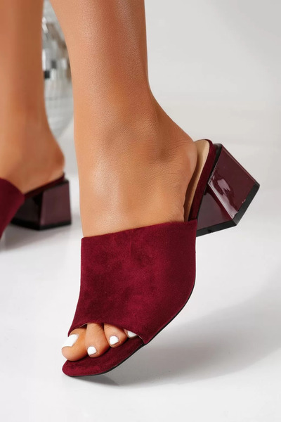 Zaira Γυναικείες μπορντό σουέτ παντόφλες με τακούνι από οικολογικό δέρμα Θαλί...