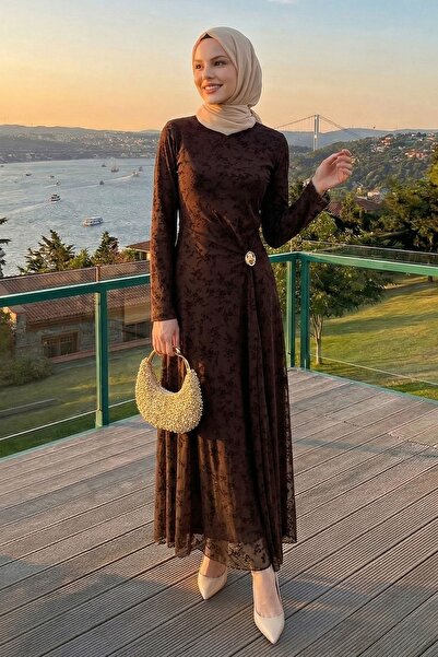 InStyle Φόρεμα από φλοκ τούλι με αγκράφα στη μέση, σε χρώμα καφέ