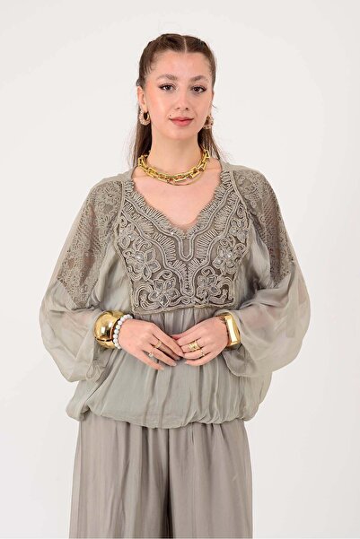 Park Moda SN1023 ΜΕΤΑΞΩΤΗ ΜΠΛΟΥΖΑ ΜΕ ΔΙΑΚΟΣΜΗΣΗ ΑΠΟ ΔΑΝΤΕΛΑ ΓΚΟΥΠΟΥΡ ΚΑΙ ΠΑΓΙ...