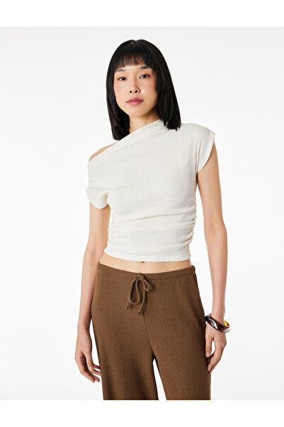 Koton Μπλούζα με υφή από ύφασμα Bürümcük, ασύμμετρη, με λαιμόκοψη καγιάκ και ...