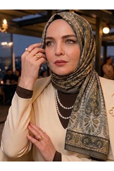 Nazellaa شال ناعم بتفاصيل بنية اللون ونقوش عرقية