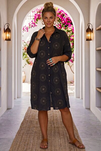 Chiccy Ιταλικό μαύρο πουκάμισο με γιακά με κουμπιά, μανίκι 3/4, κέντημα μπροσ...