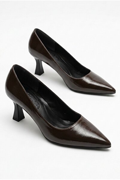 GİAMGİA STORE Γυναικεία καφέ δερμάτινα λουστρίνια με τακούνι σε σχήμα κύπελλο...