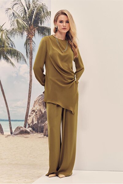 Alvina Costum din satin cu pantaloni 46487
