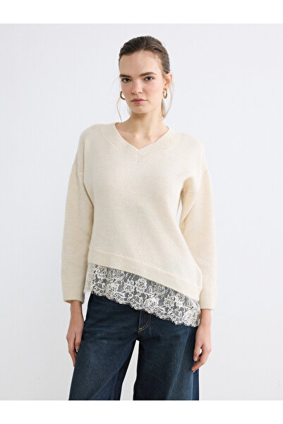 LC Waikiki V-Neck Knit Sweater with Lace Detail