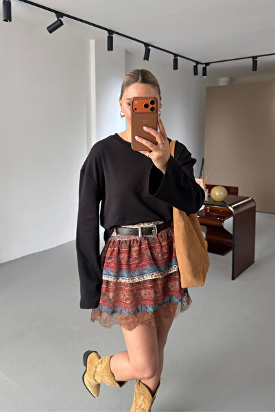 Sezgi Tekin Μαύρο βαμβακερό μπλουζάκι με μακριά μανίκια σε μεγάλο μέγεθος