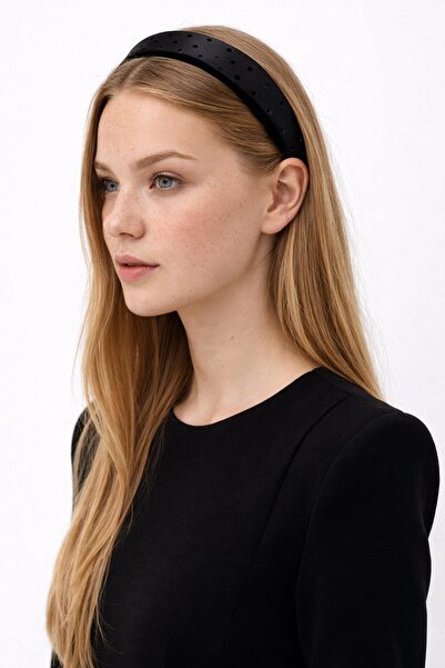 New Obsessions تاج منقط مبطن بالساتان