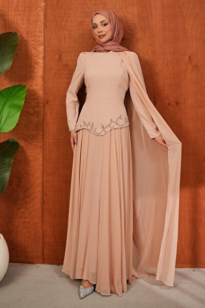 İmajButik فستان سهرة من قماش الكريب مع أحجار على الجزء الأمامي