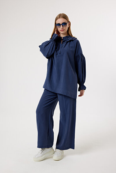 Suede Style 6374 - Κομψό, άνετο, μαλακό ύφασμα μοντάλ με λεπτομέρεια δεσίματο...