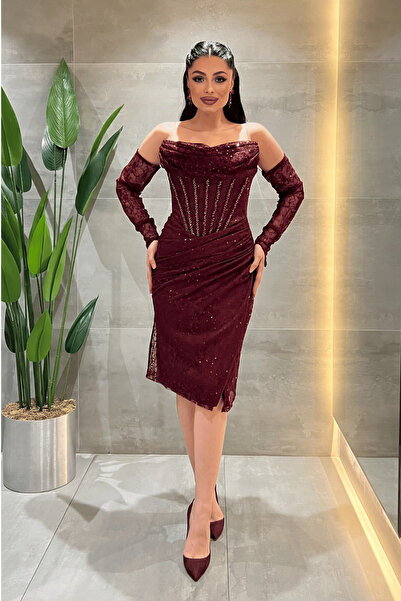 giyimmasalı Φόρεμα με λεπτομέρειες από δαντέλα και χάντρες - ΒΟΡΝΤΟ