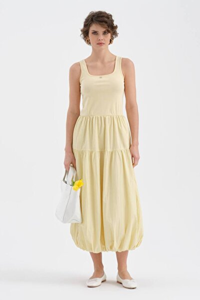 tw3 Γυναικείο φόρεμα με πλεκτό επάνω μέρος και υφαντό υφασμάτινο κάτω μέρος, ...