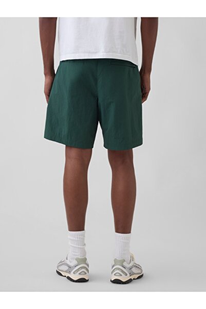 GAP Erkek Koyu Yeşil 7.5" Hibrit Şort