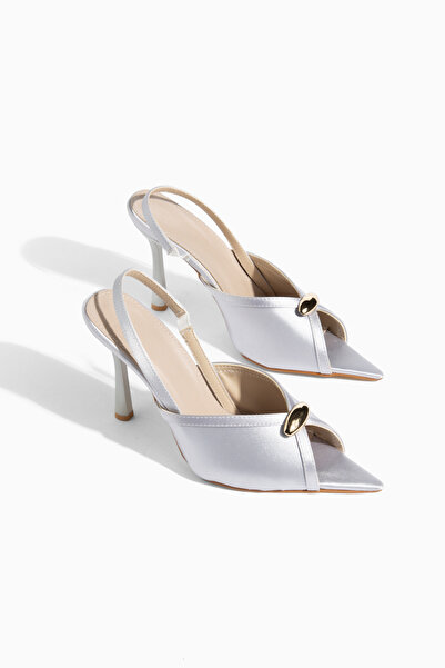 camaiore Ασημί σατέν δερμάτινα κλασικά παπούτσια με τακούνι