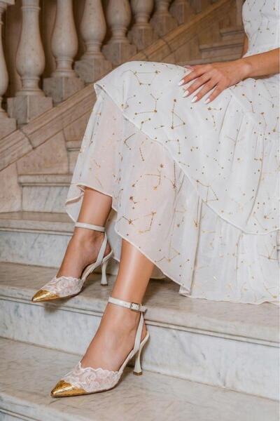 Fox Shoes Y752082806 Γυναικεία παπούτσια με λεπτό τακούνι από λευκή δαντέλα